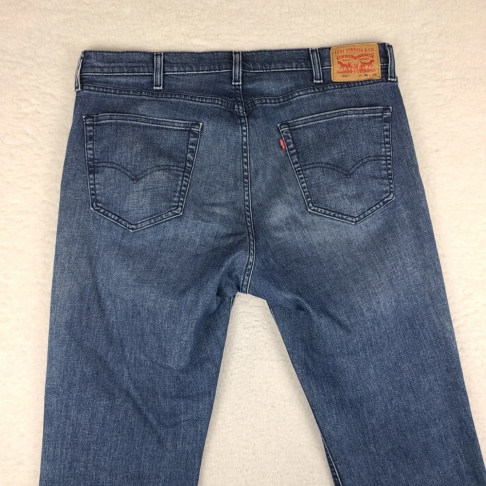 Levis levi 541